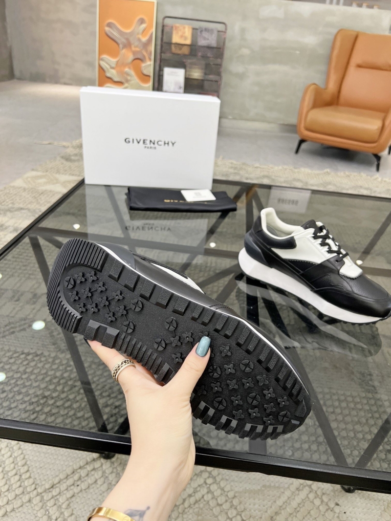 Givenchy Sneakers